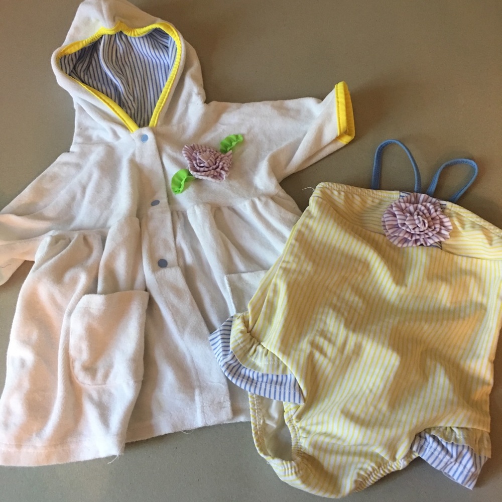 Toddler girls swimsuit and cover up set. 3T.